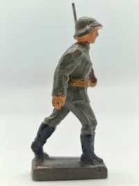 Originale tyske linoliumsfigurer