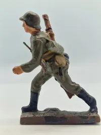 Originale tyske linoliumsfigurer