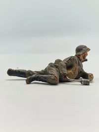 Originale tyske linoliumsfigurer