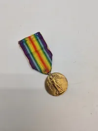 Original WW1  War Medal, samt Victory medal - givet til  : 3023 CORP. A.J. SHACKLEFORD R. BERKS. R. Der faldt ved Some 14/8-1916 KIA