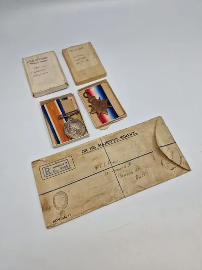 Medaljer Givet til Engelsk Royal Navy sømand WW1, alle med samme navn, sjældent med æsker mm.