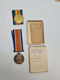 Medaljer Givet til Engelsk Royal Navy sømand WW1, alle med samme navn, sjældent med æsker mm.
