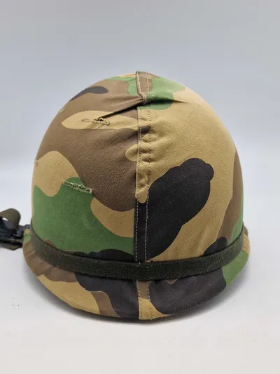 Original Amerikansk M!  hjelm camouflage cover en af de sidste fra 80-erne