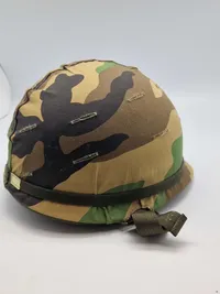 Original Amerikansk M!  hjelm camouflage cover en af de sidste fra 80-erne