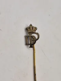Originale politi mærker af sølv