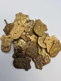 Stor samling Danske regiments mærker