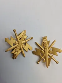 Stor samling Danske regiments mærker