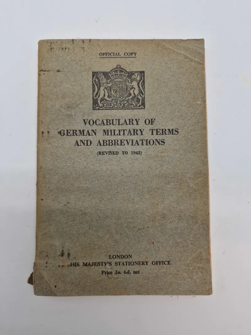 Originalt hæfte - Vocabulary of German Military terms and abbreviations 1942