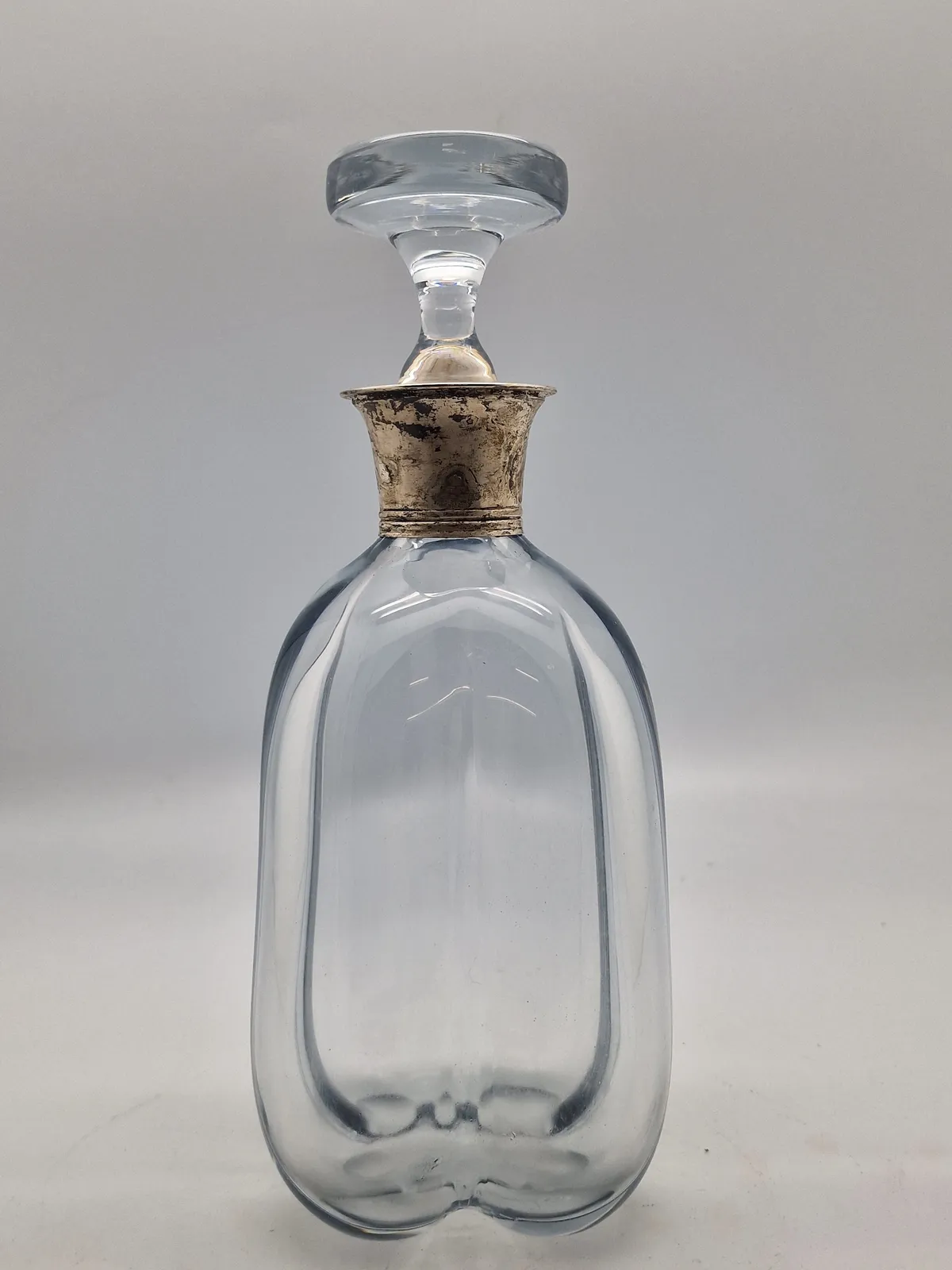 Original dansk Holmegaard karaffel, sølvmonteret