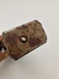 Originalt Stengun magasin nedkastet til den danske modstandsbevægelse