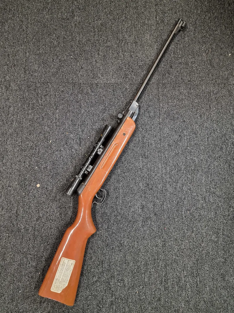 Luftgevær med kikkertsigte - kaliber 177/4,5 mm