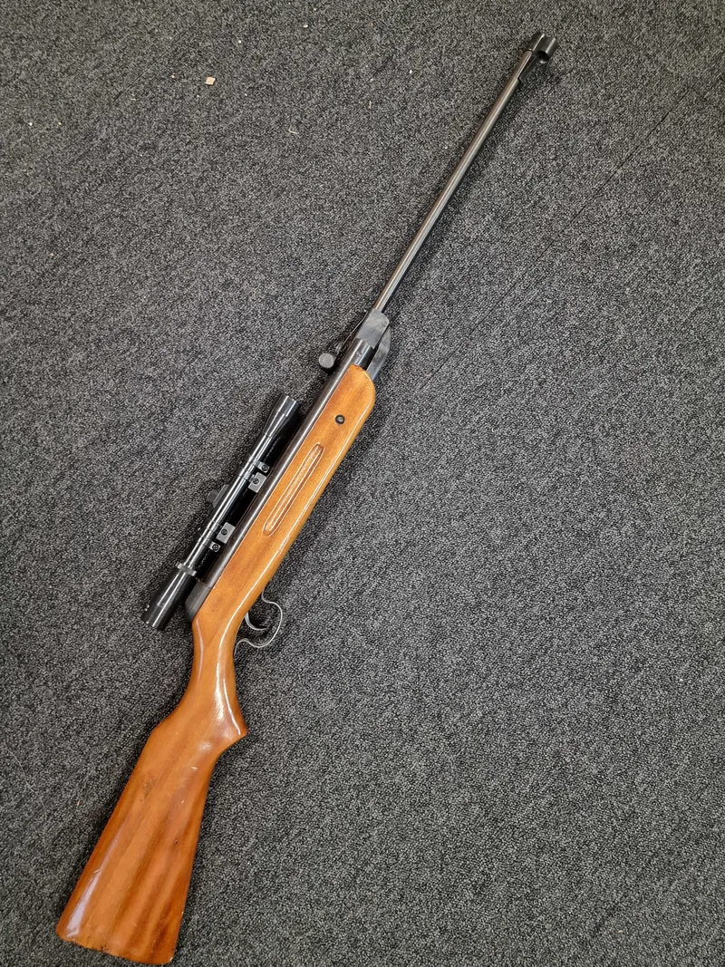 Luftgevær med kikkertsigte - kaliber 177/4,5 mm