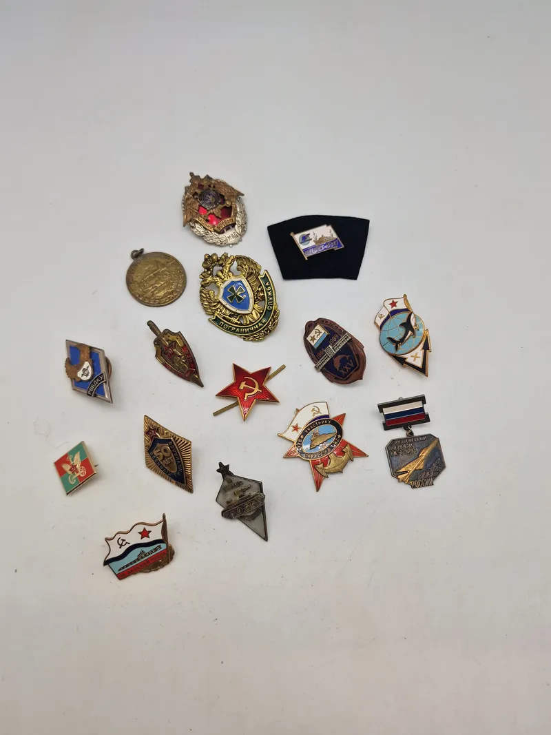Samling originale russiske badges - flere ældre