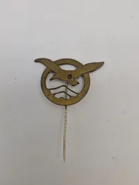 Samling pins og knapper - militære mm.