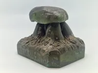 Miniature stendysse med teksten 5 maj 1945