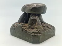 Miniature stendysse med teksten 5 maj 1945