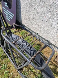 Sjælden original tysk truppenfahrad fra ww2 med tilhørende kasse mm. efterladt af tyskerne på Beldringe lufthavn Odense, 2 invendige gear