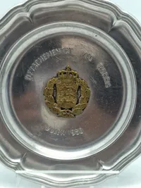 Samling militære plaketter