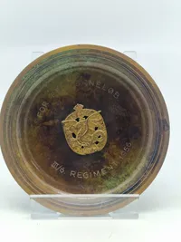 Samling militære plaketter