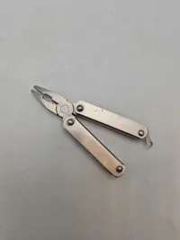 Multitool med taske