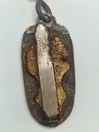 Originalt 1700 tals svensk Carl den 12 (1682-1718) seletøjsbeslag, senere omlavet til kniv holder