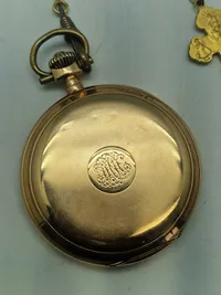 Originalt dobbeltkapslet lommeur af 14 karat guld - jubilæumsgave fra Brandts klædefabrik i Odense vægt inklusiv forgyldt kæde 107,2 gram