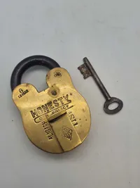 Original 1800 tals hængelås med nøgle