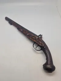 Original norsk flintepistol fremstillet af Anders Biørnstad. Skæftet er af birketræ - ca år 1780