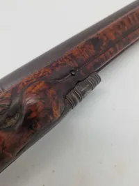 Original norsk flintepistol fremstillet af Anders Biørnstad. Skæftet er af birketræ - ca år 1780