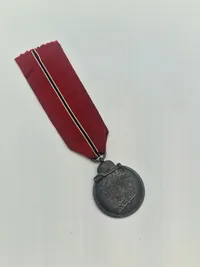 Original tysk østfront medalje med fremstiller i ringen