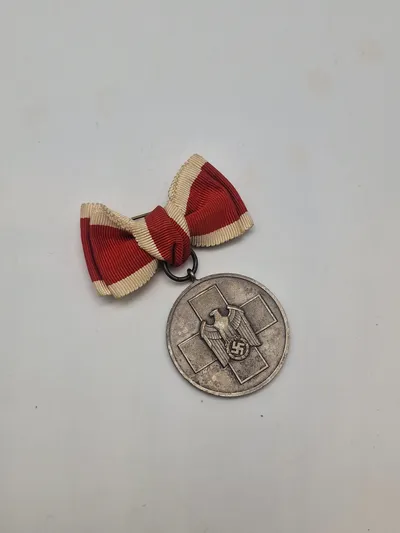 Original tysk DRK medalje - med sløjfe