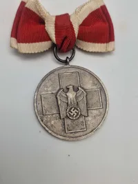 Original tysk DRK medalje - med sløjfe