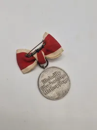Original tysk DRK medalje - med sløjfe