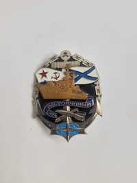 Originale tidlige russiske badges i emalje