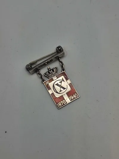 Originalt Georg Jensen kongemærke af sterlingsølv (kvindeudgave)