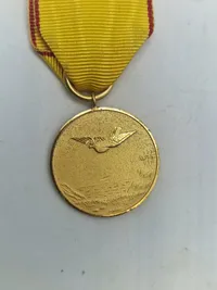 Original æresmedalje fra forsvarets brevdue flyvning “Guld”