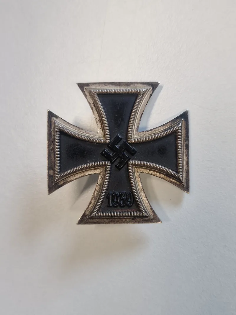Originalt eisernes kreuz 1.kl Hersteller 4 (Steinhauer & Lück, Lüdenscheid)