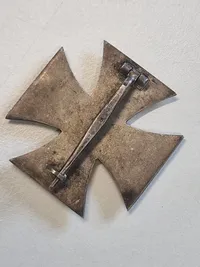 Originalt eisernes kreuz 1.kl Hersteller 4 (Steinhauer & Lück, Lüdenscheid)