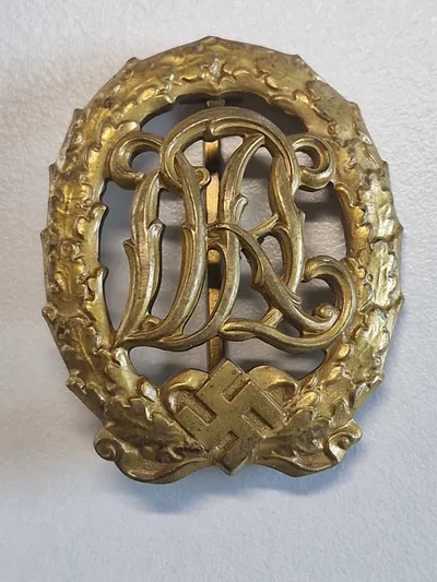 Originalt Deutsches Reichssportabzeichen (DRL) Gold - med fremstiller