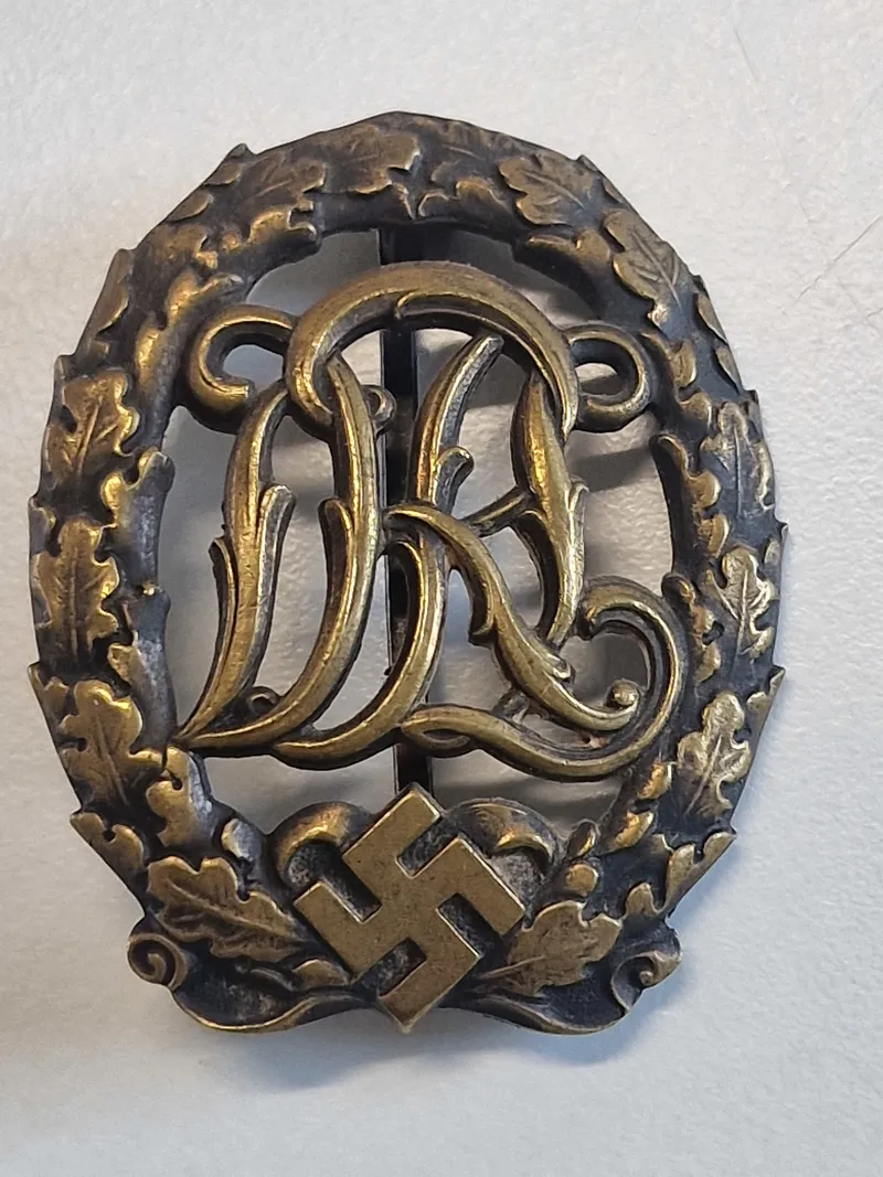 Originalt Deutsches Reichssportabzeichen (DRL) bronze med fremstiller