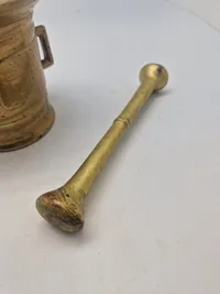 Original 1761 dateret malm morter