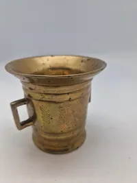 Original 1761 dateret malm morter