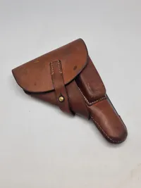Original dansk HV stemplet pistol hylster med rensestok FN Browning M46