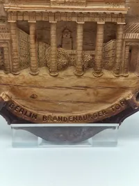 Resin plakette med motiv af Brandenburger Tor i Berlin