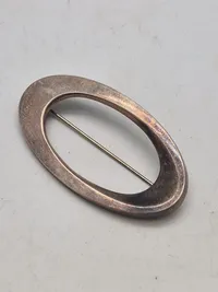 Stor 925 stemplet sølvbroche - vægt: 20,4 gram