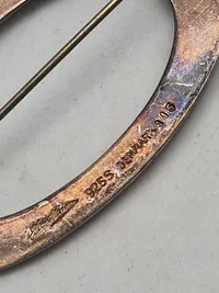 Stor 925 stemplet sølvbroche - vægt: 20,4 gram