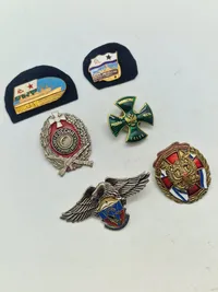 Samling originale russiske badges - ældre emaljerede udgaver