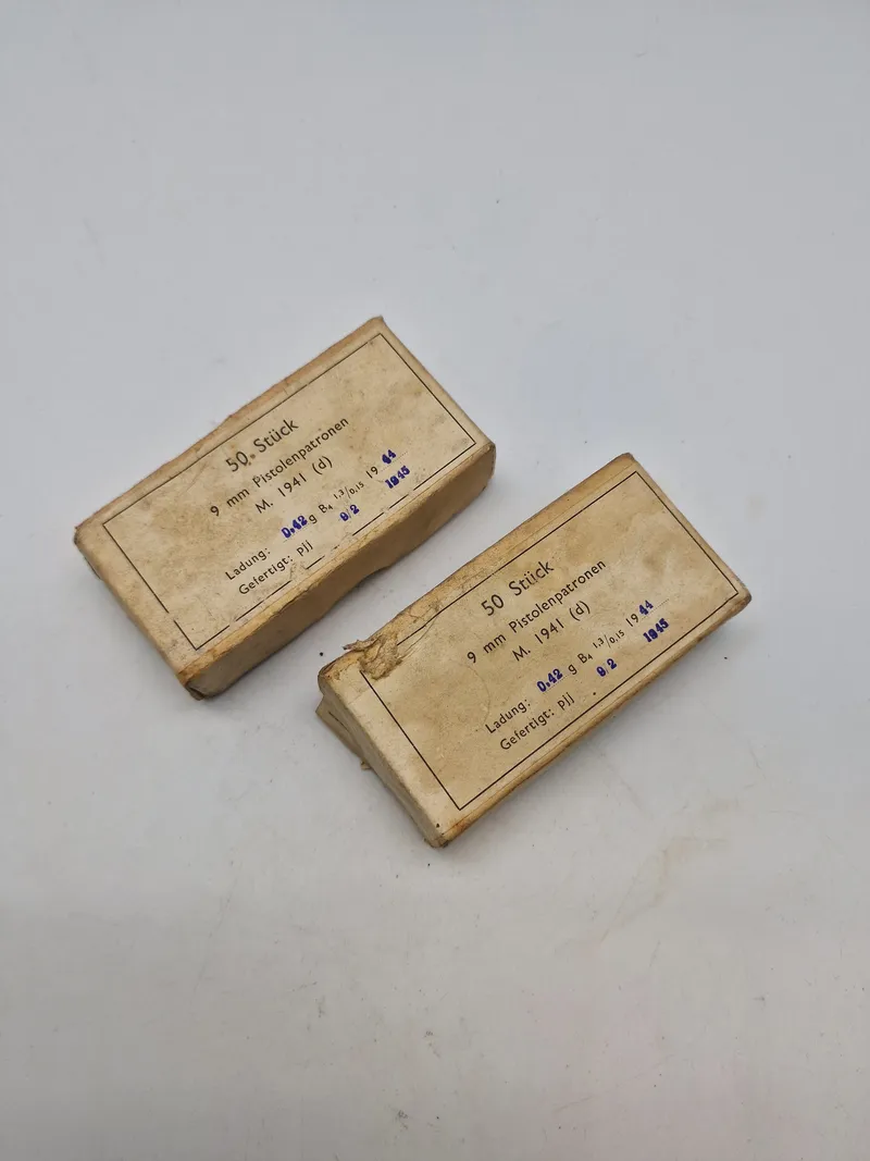 To stk originale tyske ww2 patronæsker - PJJ 1945 (lavet i Danmark under besættelsen)