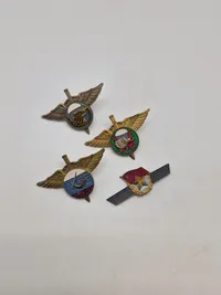 Samling originale russiske badges - ældre emaljerede udgaver