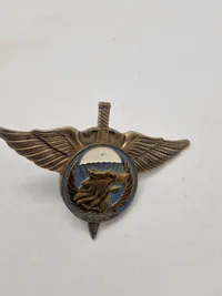 Samling originale russiske badges - ældre emaljerede udgaver